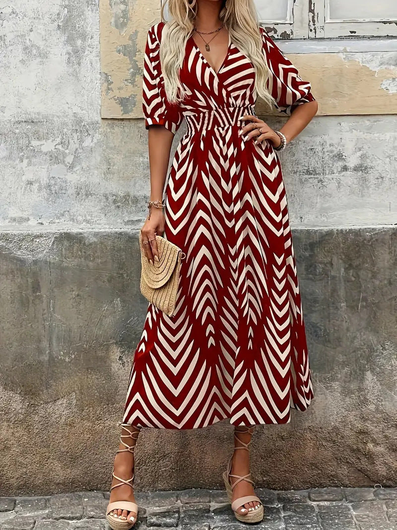 Damen Langes Wickelkleid mit modernem Muster und Rüschendetails R&B