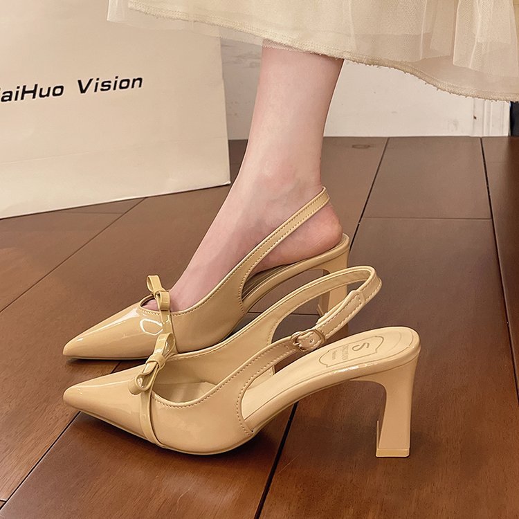Damen Slingback-Pumps mit spitz zulaufendem Design und glänzender Oberfläche R&B