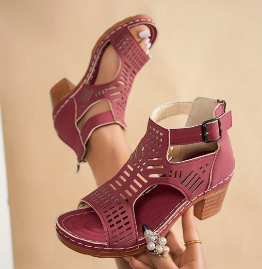 Damen trendige Sandalen mit durchbrochenem Design und Holz-Elementen R&B