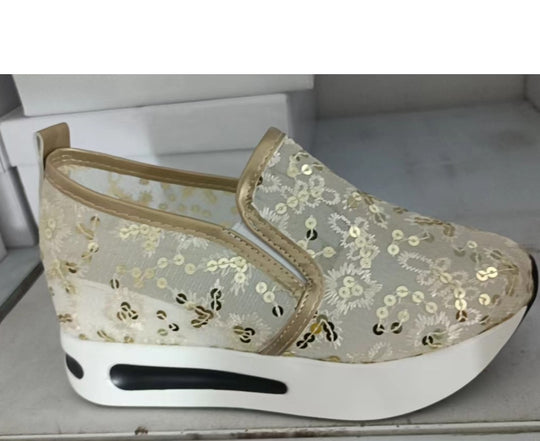 Damen Slip-On Sneakers mit elegantem Spitzenmuster und dämpfendem Fußbett R&B