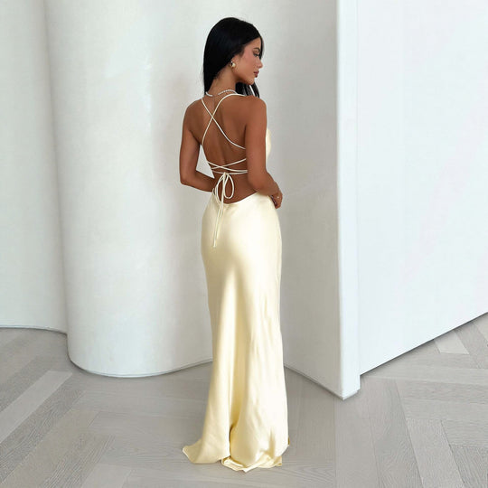 Damen Elegantes Satinabendkleid mit spaghettiträgern und fließendem Schnitt R&B