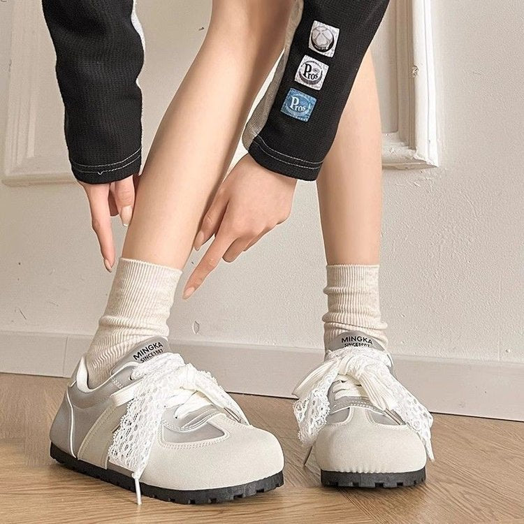 Damen Sneakers mit verspieltem Schnürdesign und komfortabler Dämpfung R&B