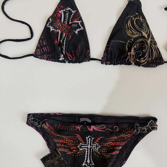 Damen Bikini-Set mit einzigartigem Druck und schimmernden Applikationen R&B