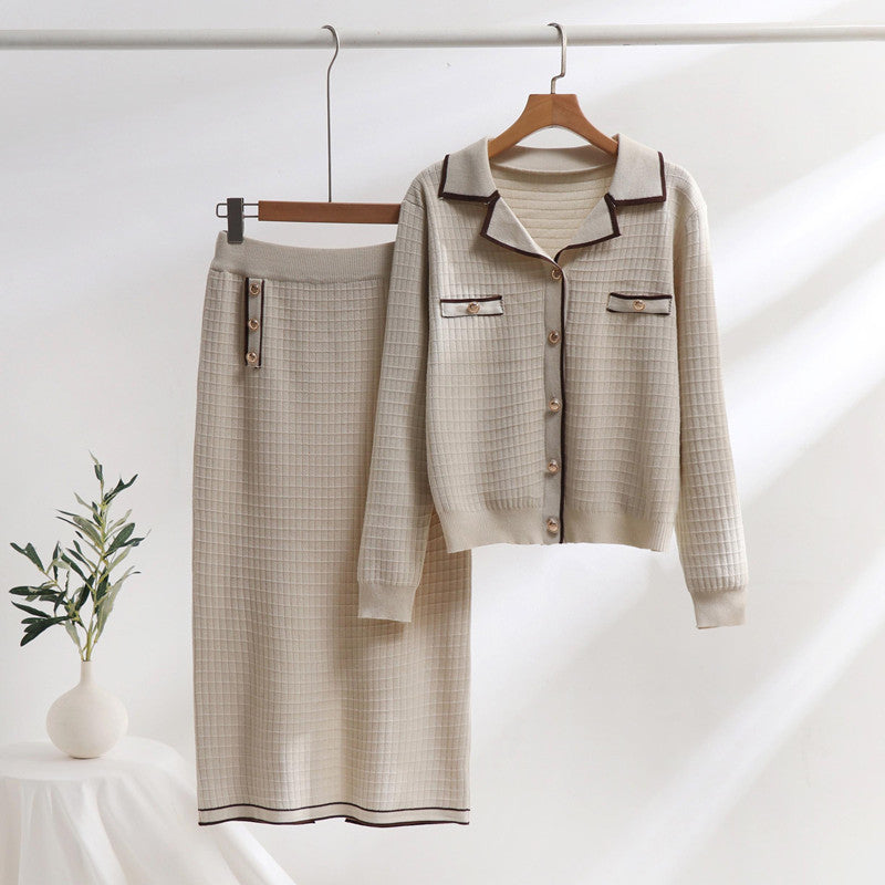 Damen elegantes Strickensemble mit dekorativem Kragen und aufgesetzten Taschen R&B