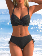 Damen-Bikini mit vorteilhaftem Push-Up-Effekt und seitlichen Knoten