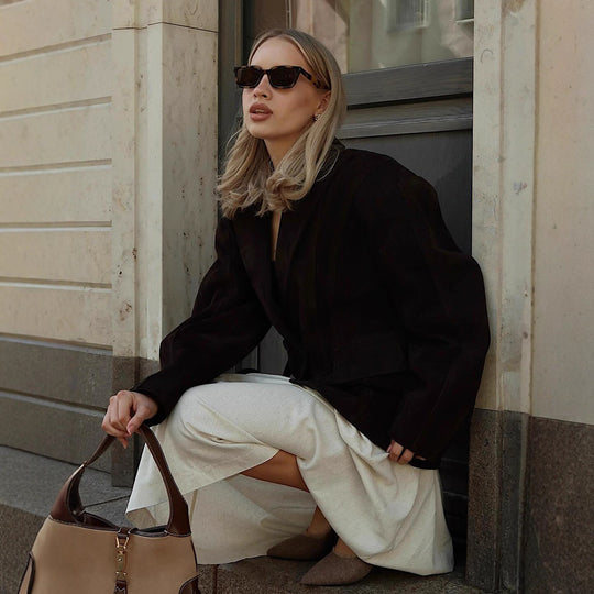 Damen modische Übergröße Blazerjacke mit strukturiertem Design und klassischen Knopfdetails R&B