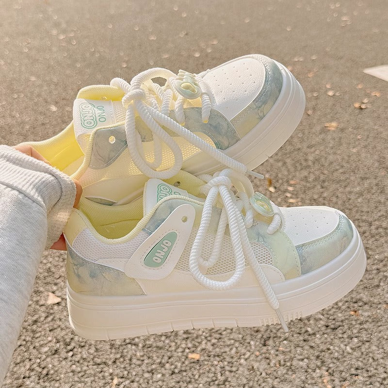Damen Sportliche Plateau Sneakers mit atmungsaktiver Mesh-Oberfläche und modischen Details R&B
