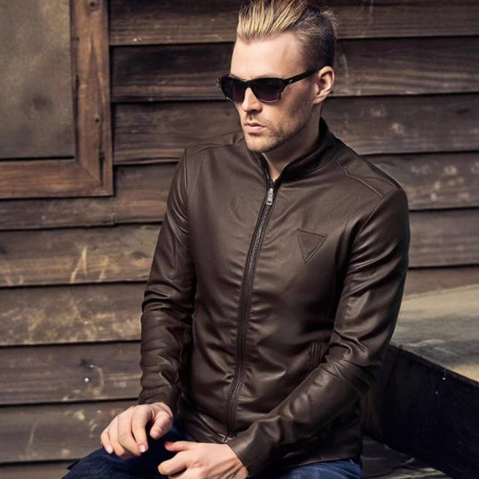 Herren Kunstlederjacke mit asymmetrischem Reißverschluss und Stehkragen