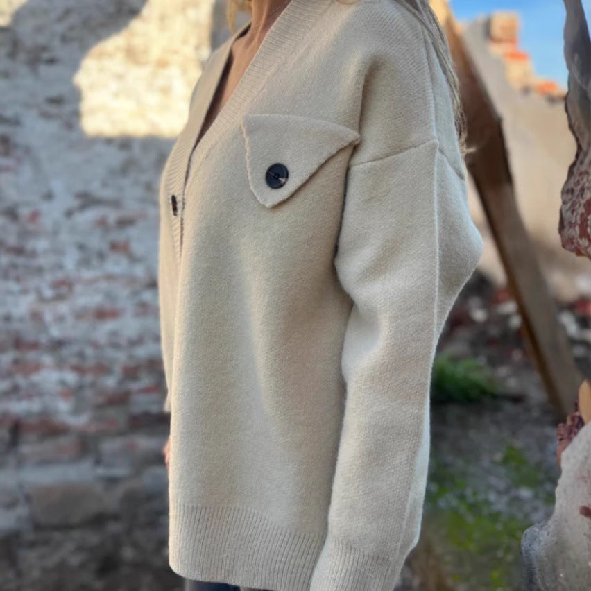 Damen lockerer Strickcardigan mit asymmetrischem Schnitt und Knopfdetails R&B