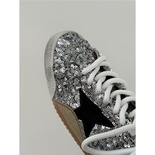 Damen Sneakers mit glitzerndem Design und kontrastierenden Schnürsenkeln R&B