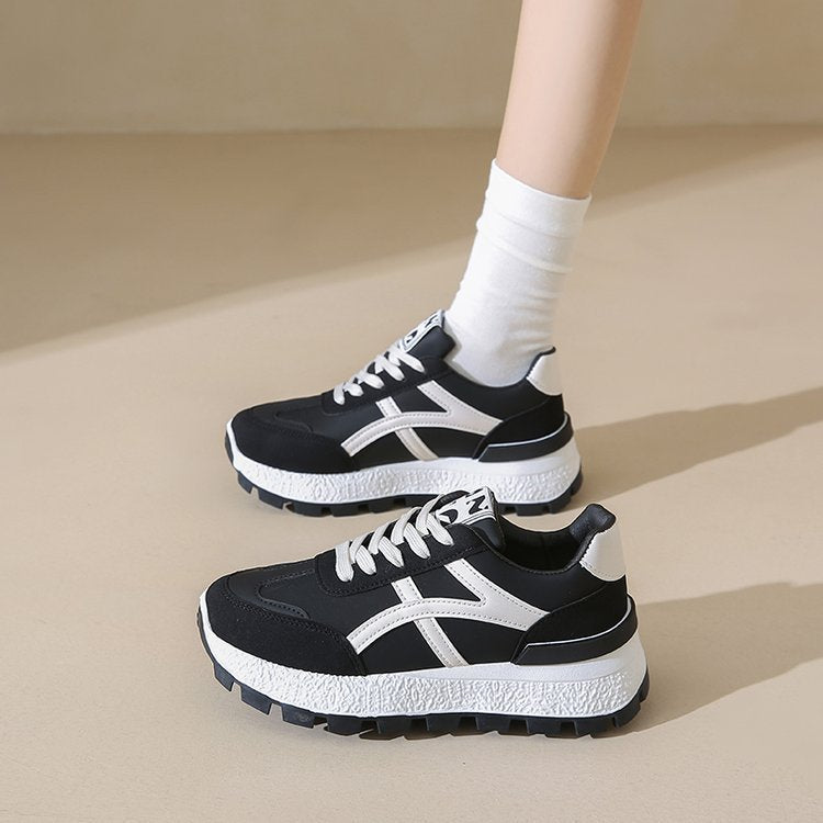 Damen Sportliche Sneakers mit robustem Sohlenprofil und dämpfender Technologie