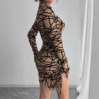 Damen nan figurbetontes transparentes Langarm Minikleid mit Rollkragen und seitlicher Raffung R&B