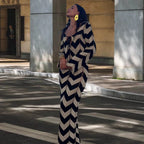 Damen Strick-Maxi-Kleid mit Zickzackmuster und dezenten Cut-Outs R&B
