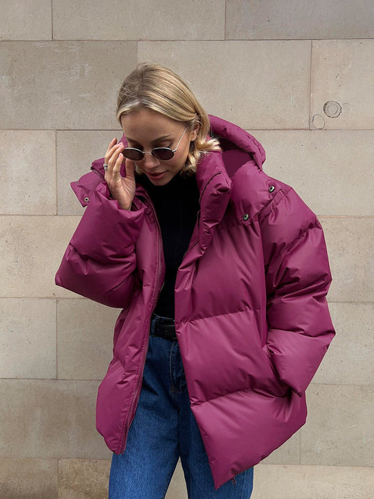 Damen sportliche Daunenjacke mit hohem Kragen und voluminösem Schnitt R&B