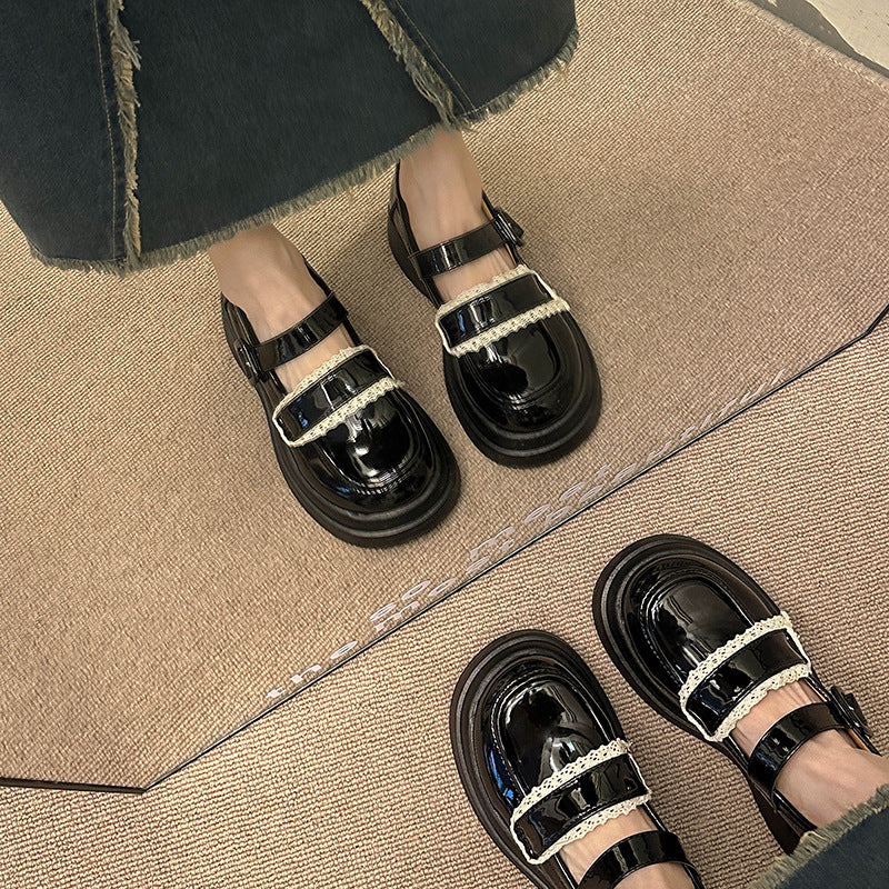 Damen Modische Ballerinas mit verstellbarem Riemen und elegantem Perlendetail R&B