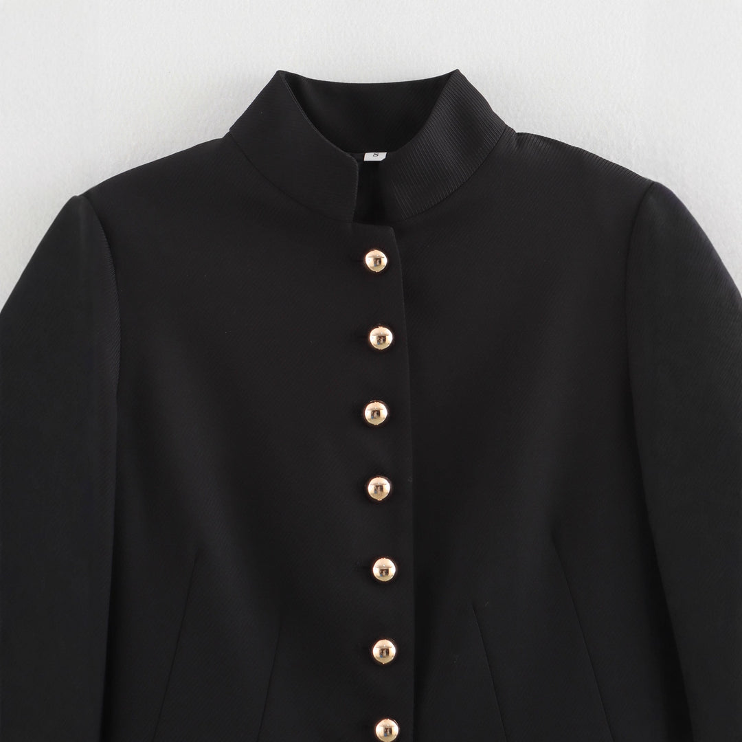 Damen elegante Steppjacke mit hochgeschlossenem Kragen und goldenen Knöpfen R&B