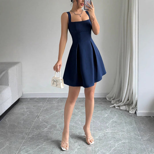 Damen Ballkleid mit quadratischem Ausschnitt und schwingendem Rock R&B