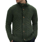 Herren Strickjacke mit dekorativem Zopfmuster und praktischem Stehkragen R&B