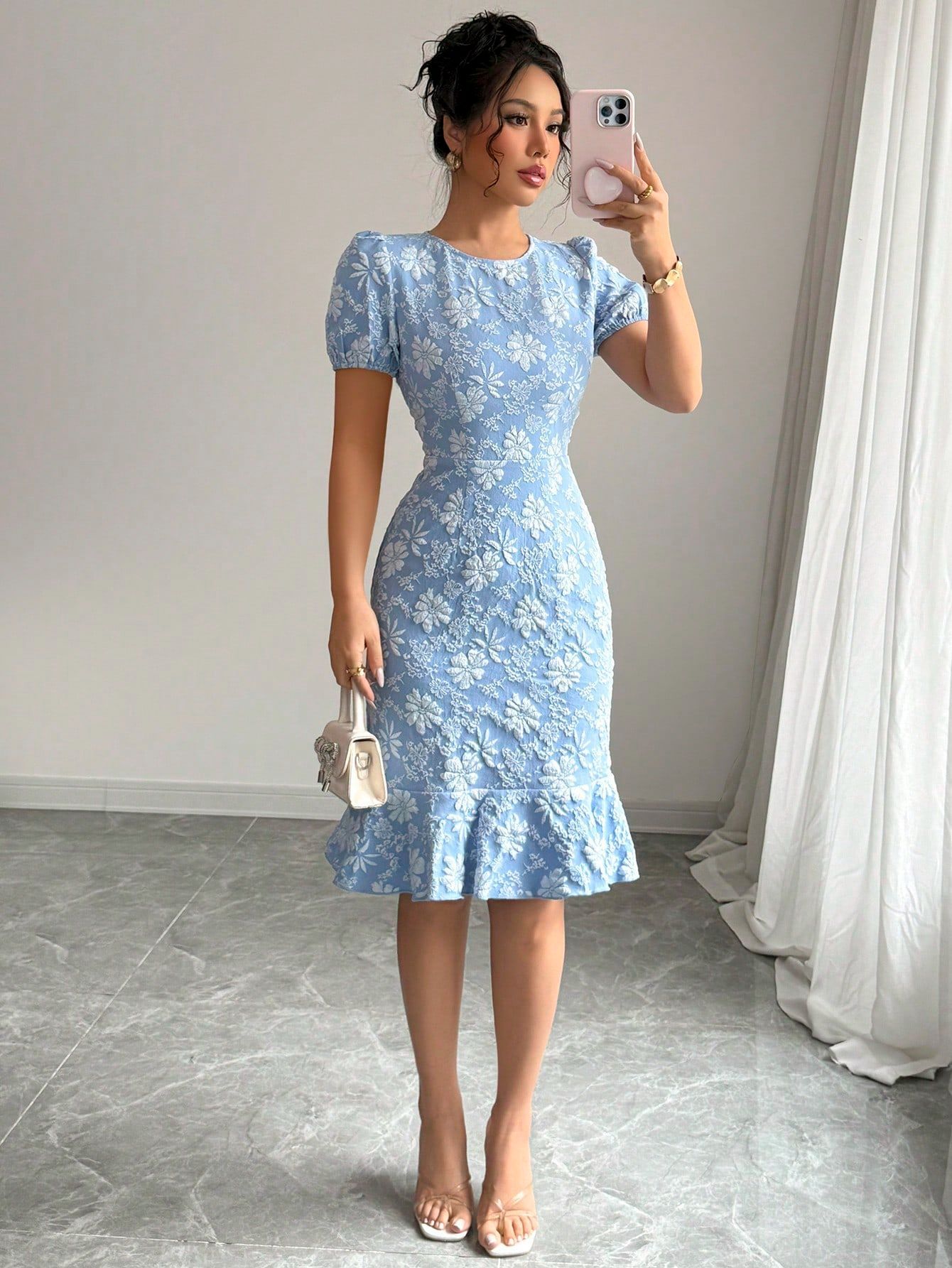 Damen Elegantes Blumenkleid mit Rüschensaum R&B