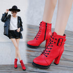 Damen Stiefeletten mit modischem Riemen und robustem Profilsohle R&B