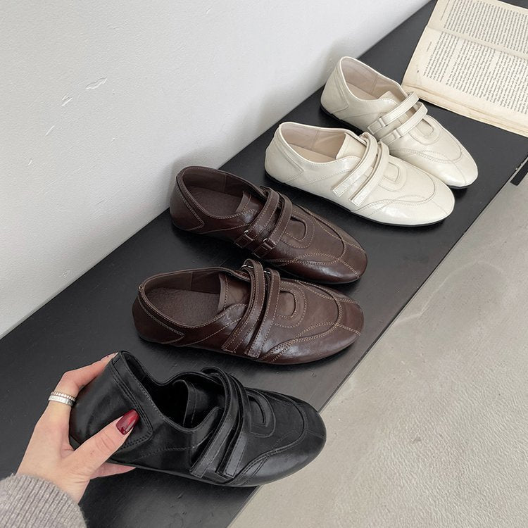 Damen Komfortable Slip-On Loafers mit dekorativen Riemchen und ergonomischer Sohle R&B