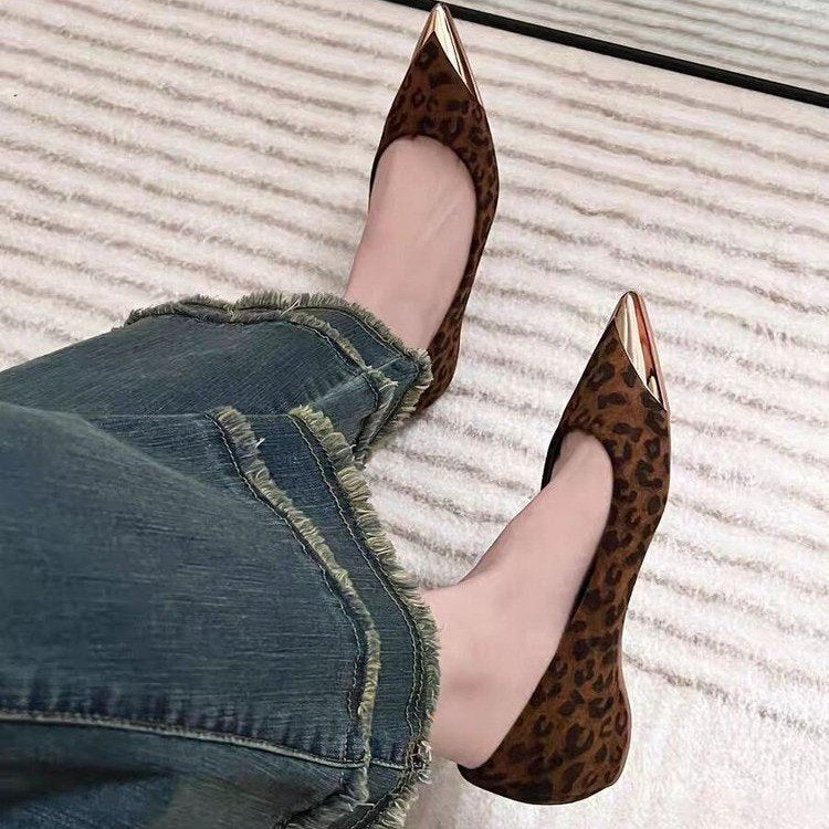 Damen elegante spitze Ballerina-Pumps mit glänzendem Metallic-Akzent R&B