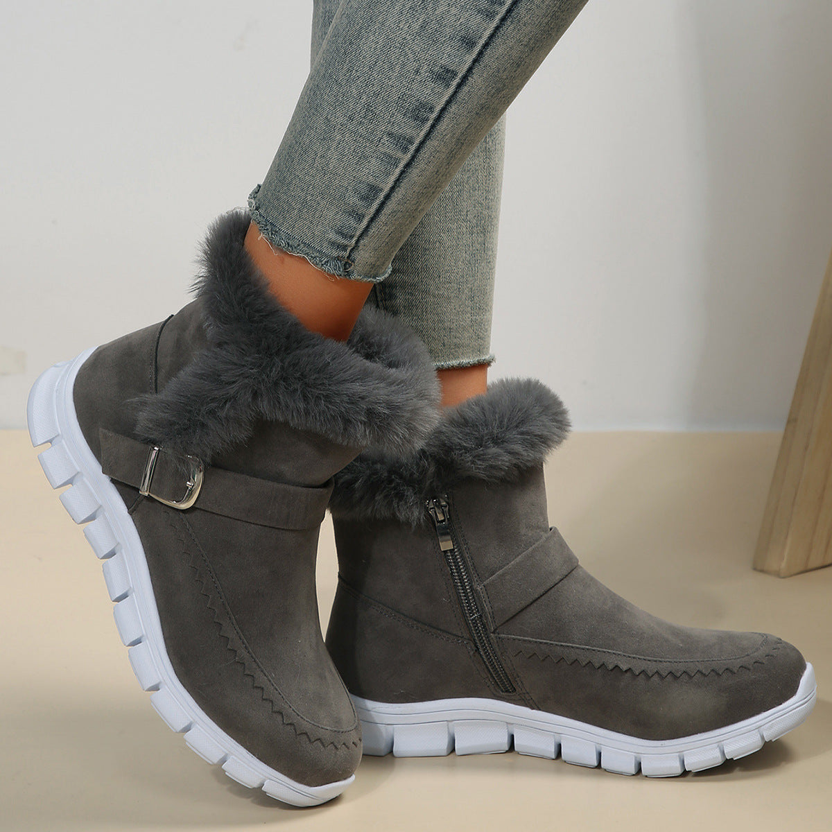 Damen Komfortable Winterstiefel mit modischer Kunstfellverzierung R&B