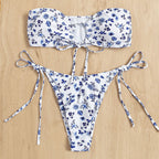 Damen Bandeau-Bikini mit floralen Akzenten und verspieltem Schnürdetail