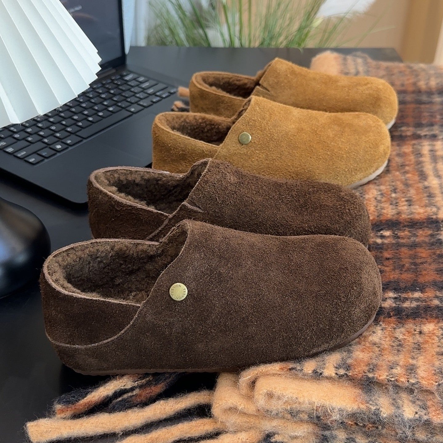 Damen Hausschuhe aus kuscheligem Veloursleder mit komfortablem Innenfutter R&B