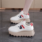 Damen Chunky Sneakers mit eleganter Plateau-Sohle und modischem Design R&B