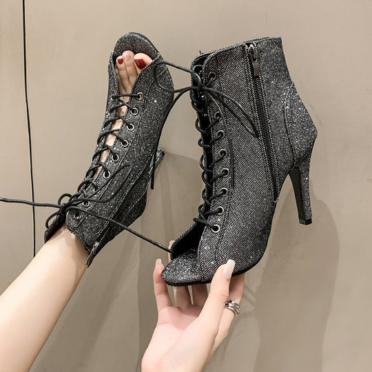 Damen Peep-Toe Stiefelette mit modischem Schnürdesign R&B