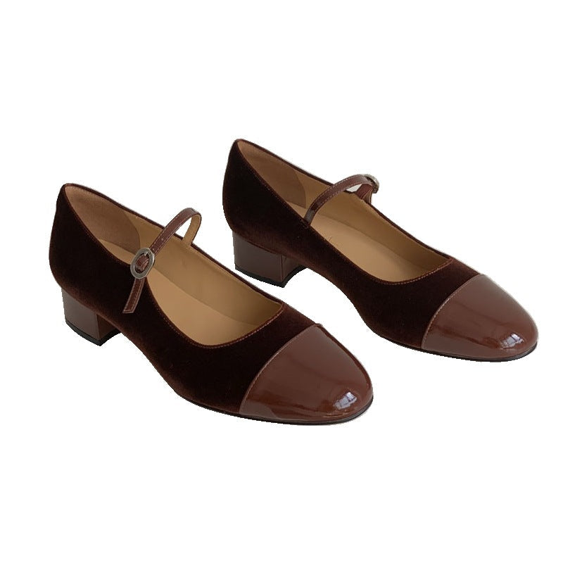 Damen Elegante Ballerinas mit verstellbarem Riemen und glänzender Oberfläche