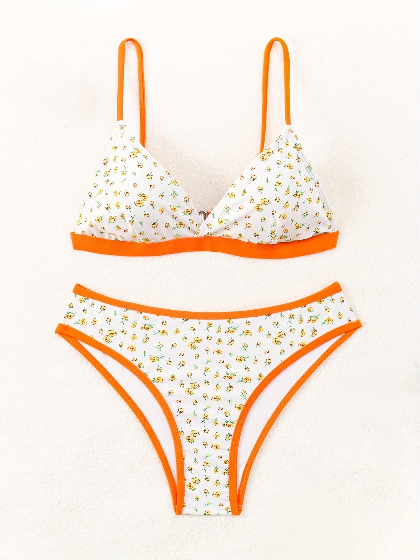 Damen Blumenmuster Bikini mit raffinierter Schnittführung R&B