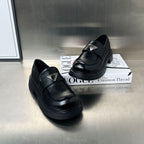 Damen modische Loafer mit komfortabler Sohle und eleganter Schnalle R&B