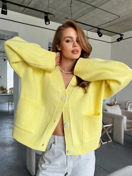 Damen Lässiger Strickcardigan mit gerippten Ärmeln und Rundhalsausschnitt R&B