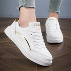 Damen nan niedrig geschnittener Kunstleder Sneaker mit holografischem Fersenbesatz R&B