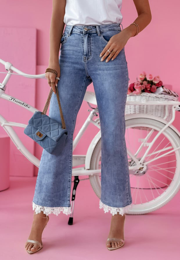 Damen Weit geschnittene Jeans mit Spitzenabschluss R&B