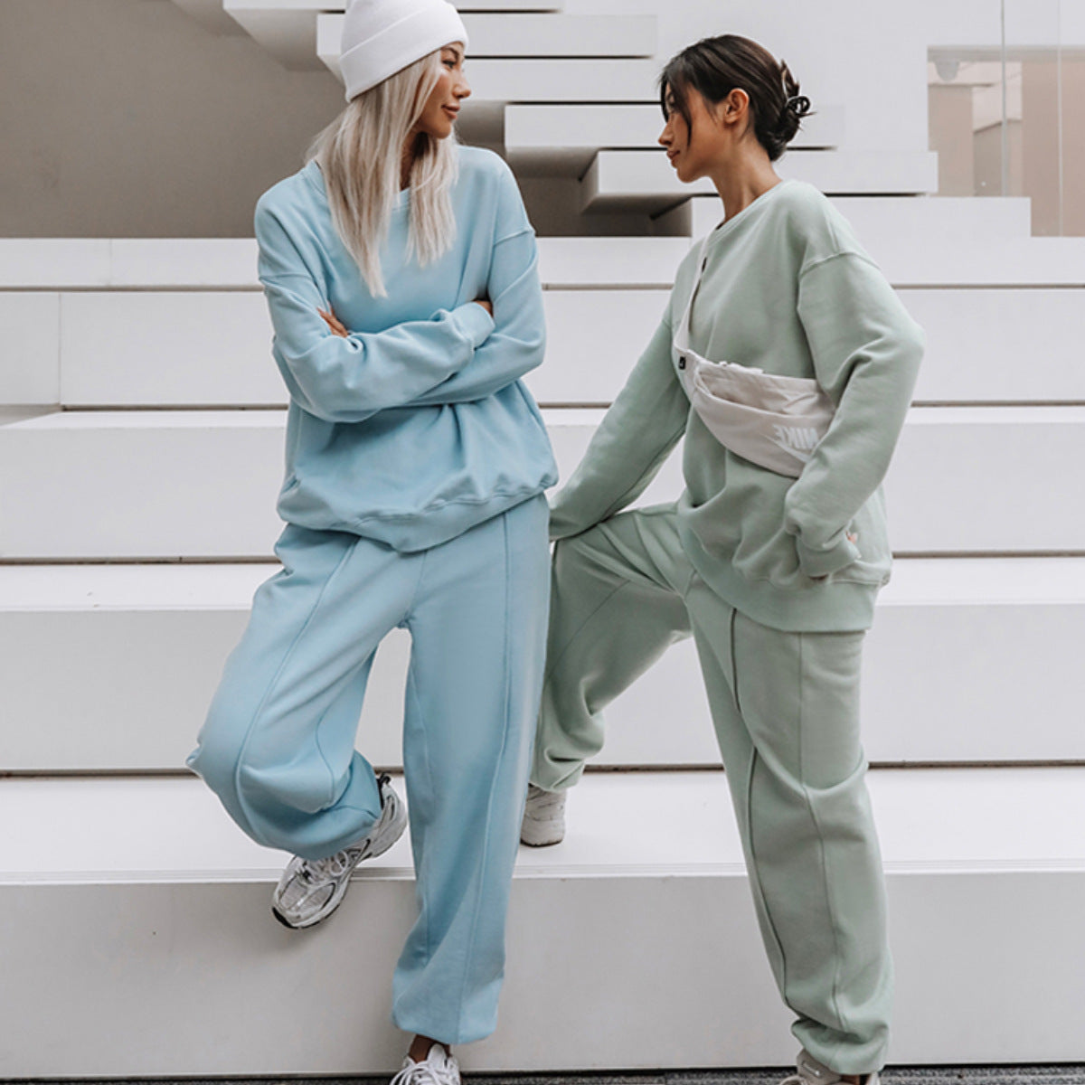 Damen nan weiches Oversize-Sweatshirt und weite Relaxhose im Vintage-Washed-Finish R&B
