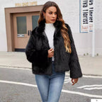 Damen Luxuriöse Kurzjacke aus Kunstfell mit trendigem Kragen R&B