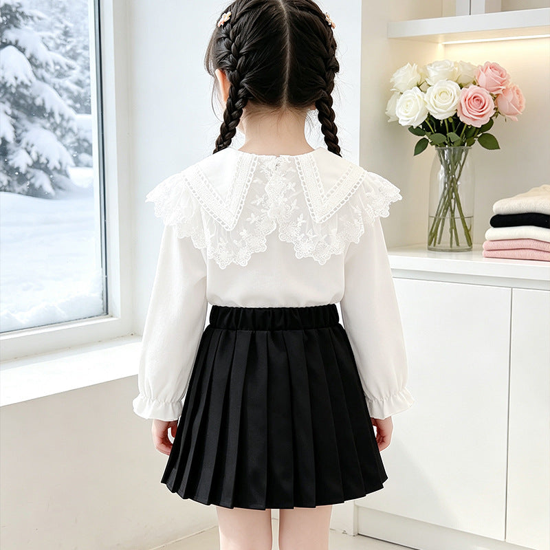 Mädchen Bluse mit romantischem Rüschenkragen und edlen Stickereien R&B