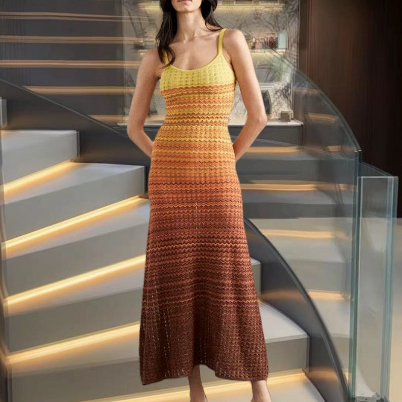 Damen Strick-Maxikleid mit seitlichem Schlitz und elegantem Muster R&B