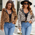 Damen Kunstfelljacke mit kontrastierenden Details und modischem Schnitt R&B