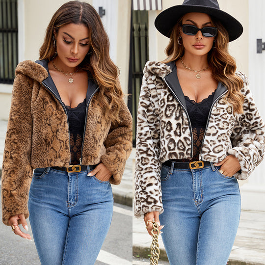 Damen Kunstfelljacke mit kontrastierenden Details und modischem Schnitt R&B