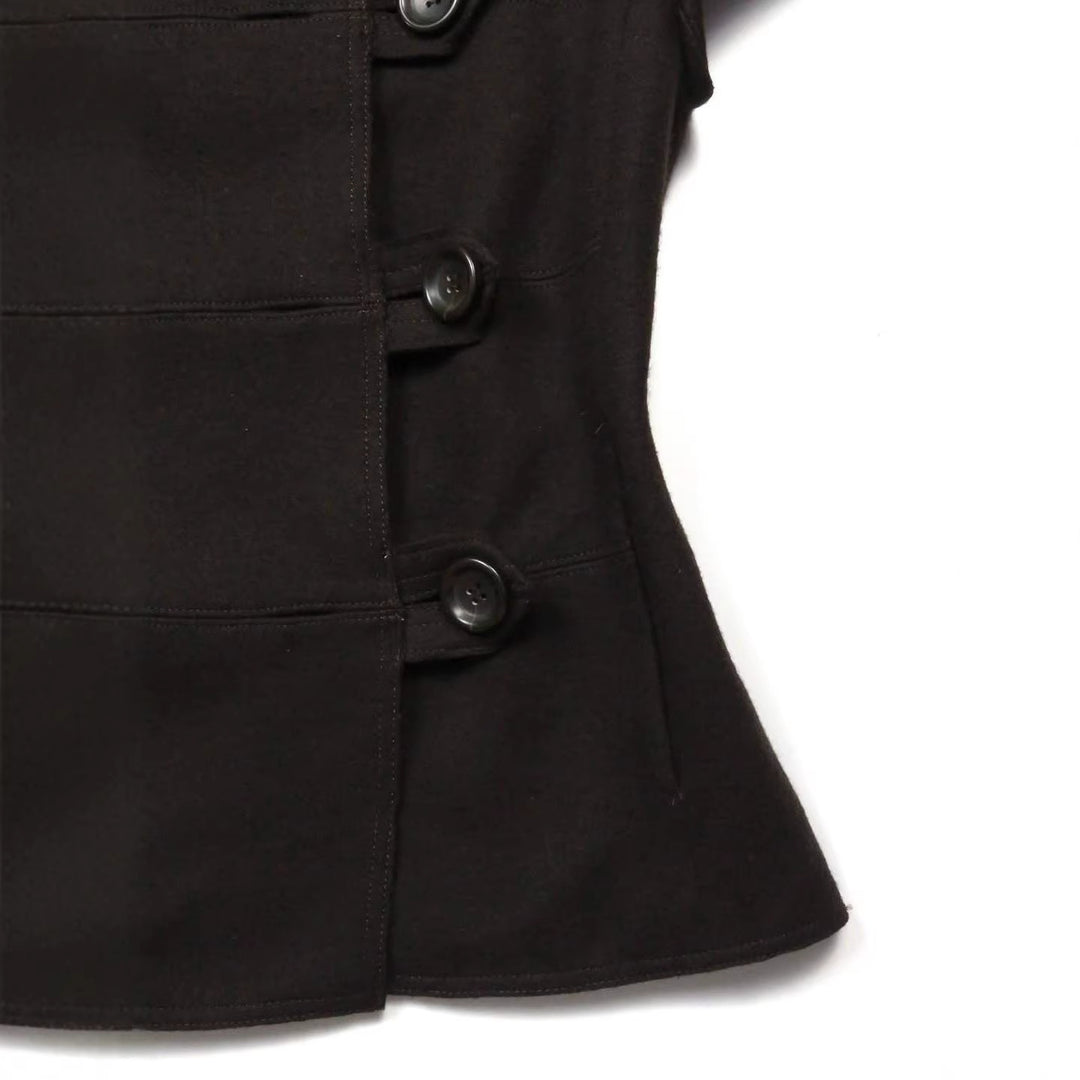 Damen Figurumspielende Kurzarmjacke mit Knopfdetails R&B