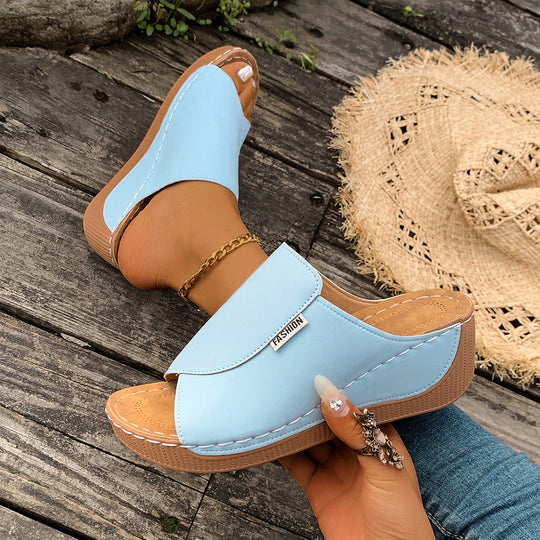 Damen Wedge-Pantoletten mit elegantem Schnitt und modischem Riemendesign R&B