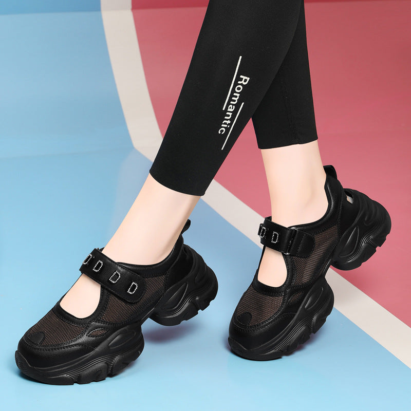 Damen Sportliche Komfort-Sneaker mit verstellbarem Riemen und dämpfender Sohle R&B