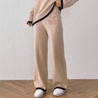 Damen bequeme Strickhose mit floralem Applikationsdesign R&B