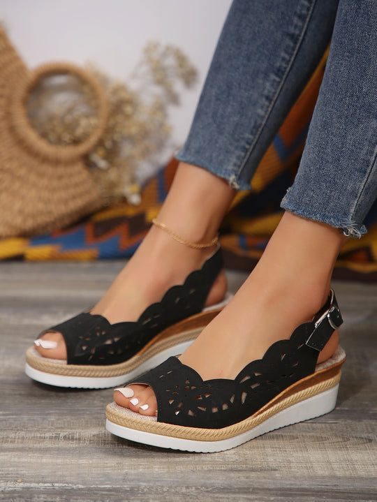 Damen Sandalen mit floralem Schnitt und bequemem Plateau R&B