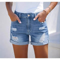 Damen kurze Destroyed Denim-Shorts im lässigen Look mit umgeschlagenen Säumen und stylischen Rissdetails
