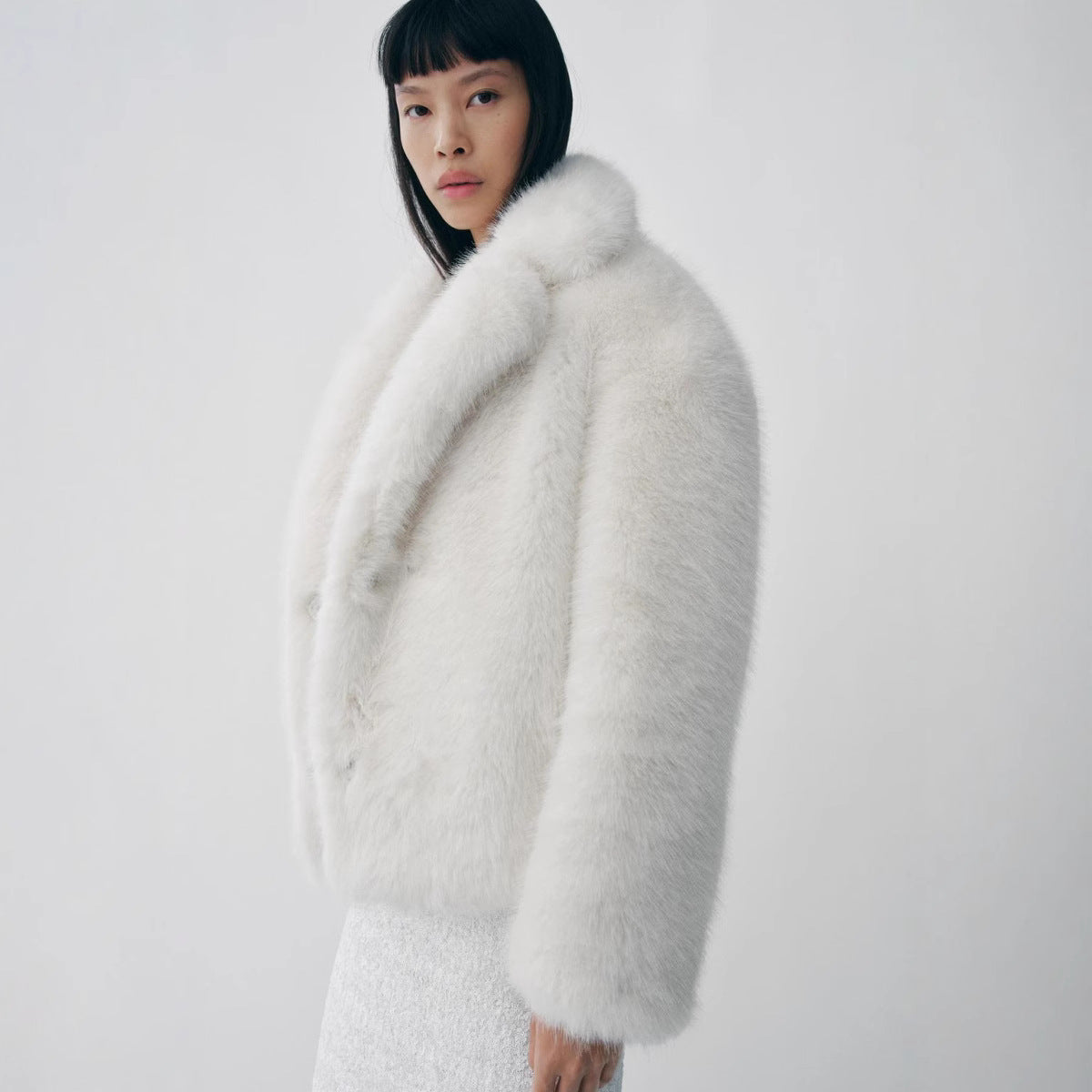 Damen Plüschige Kurzjacke mit breitem Kragen R&B